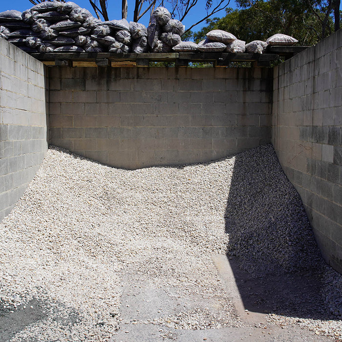 COWRA WHITE PEBBLES 20MM TONNE