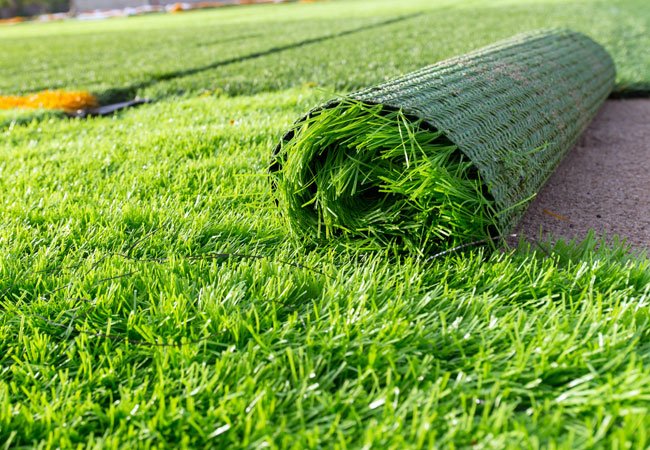 5 Advantages Of Installing Artificial Turf in Your Office
